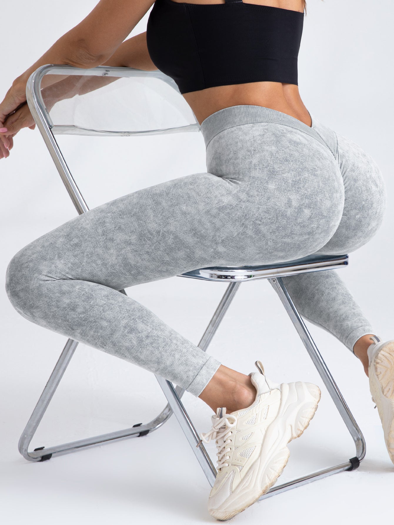 V Back Scrunch Butt Workout Leggings